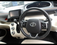 Toyota Sienta 2019