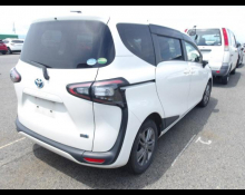 Toyota Sienta 2018