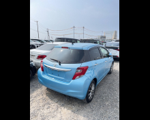 Toyota Vitz 2015