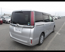 Toyota Noah 2019