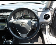 Toyota Corolla Axio 2013