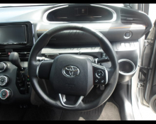 Toyota Sienta 2021