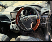 Toyota Voxy 2016