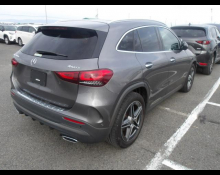 Mercedes-Benz GLA-class 2021