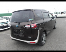 Toyota Sienta 2018