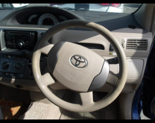 Toyota Raum 2010