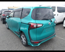 Toyota Sienta 2018
