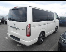 Toyota Hiace Van 2015