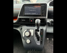 Toyota Sienta 2019