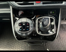 Toyota Esquire 2019