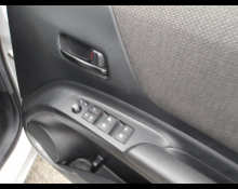 Toyota Sienta 2019