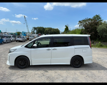 Toyota Noah 2019