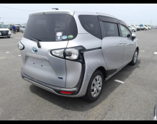 Toyota Sienta 2018