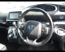 Toyota Sienta 2018