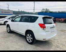 Toyota Vanguard 2011