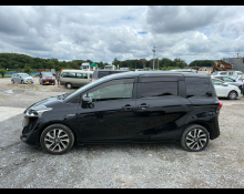 Toyota Sienta 2019