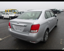 Toyota Corolla Axio 2013