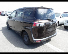 Toyota Sienta 2019