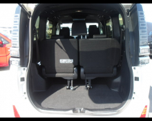 Toyota Voxy 2019