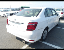 Toyota Corolla Axio 2015