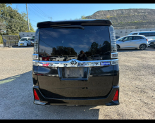 Toyota Voxy 2018