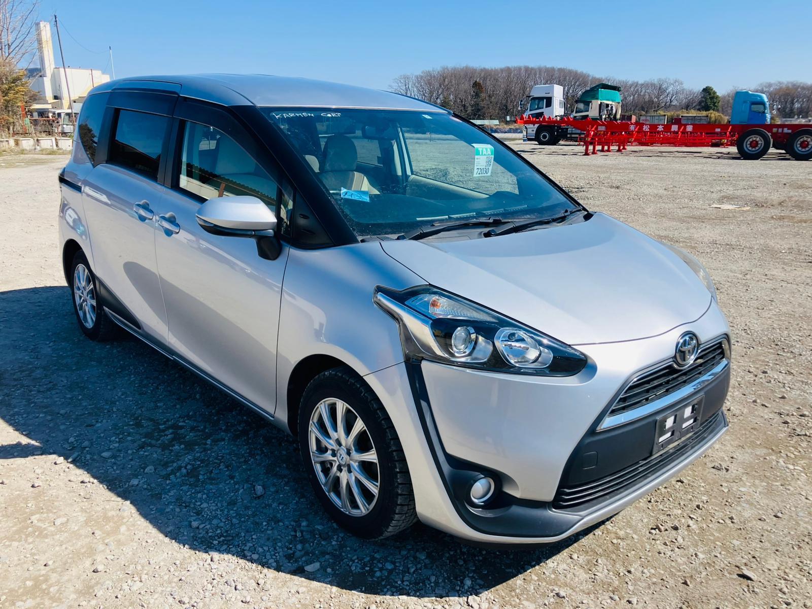 Toyota Sienta 2016