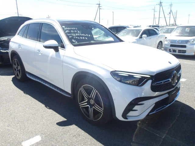 Mercedes Benz GLC-class 2023