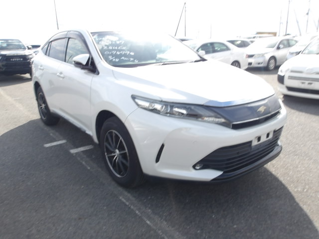 Toyota Harrier 2020
