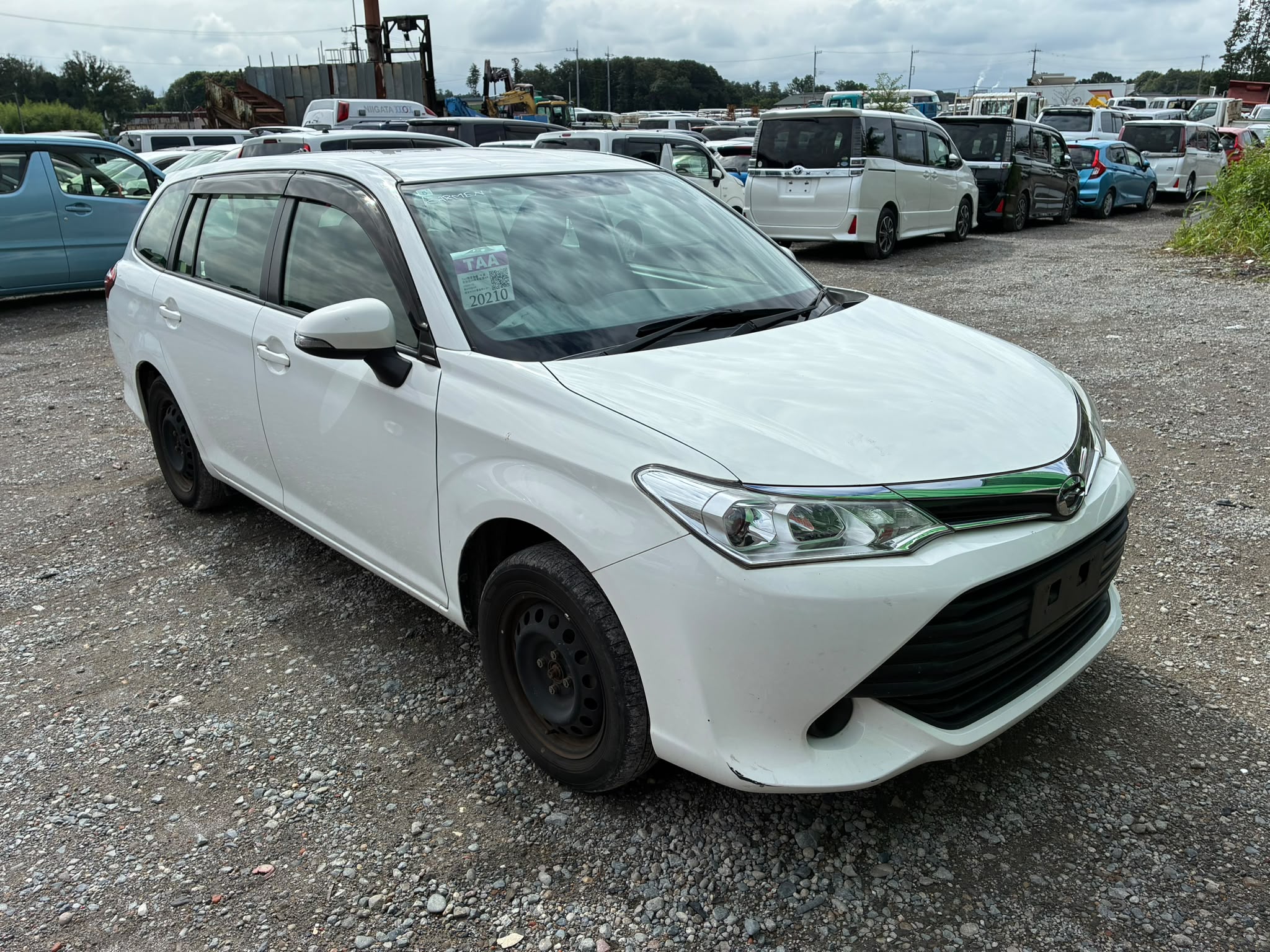 Toyota Corolla Fielder 2015