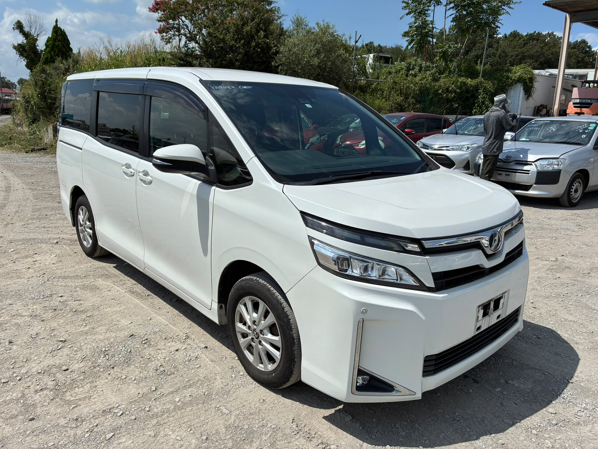 Toyota Voxy 2017