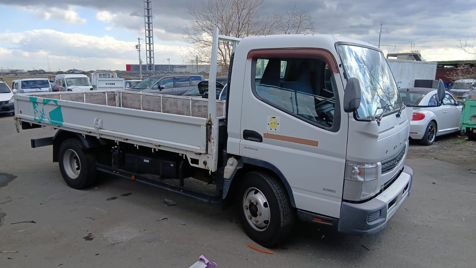 Mitsubishi Canter 2012