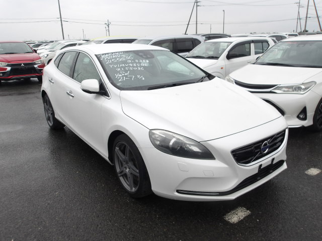 Volvo V40 2014