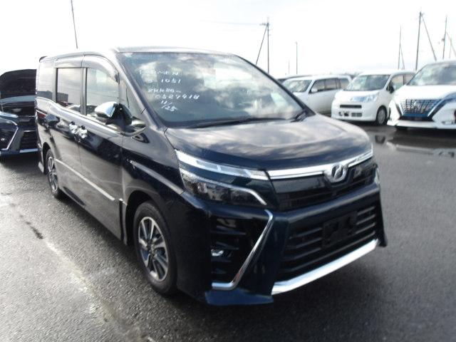 Toyota Voxy 2019