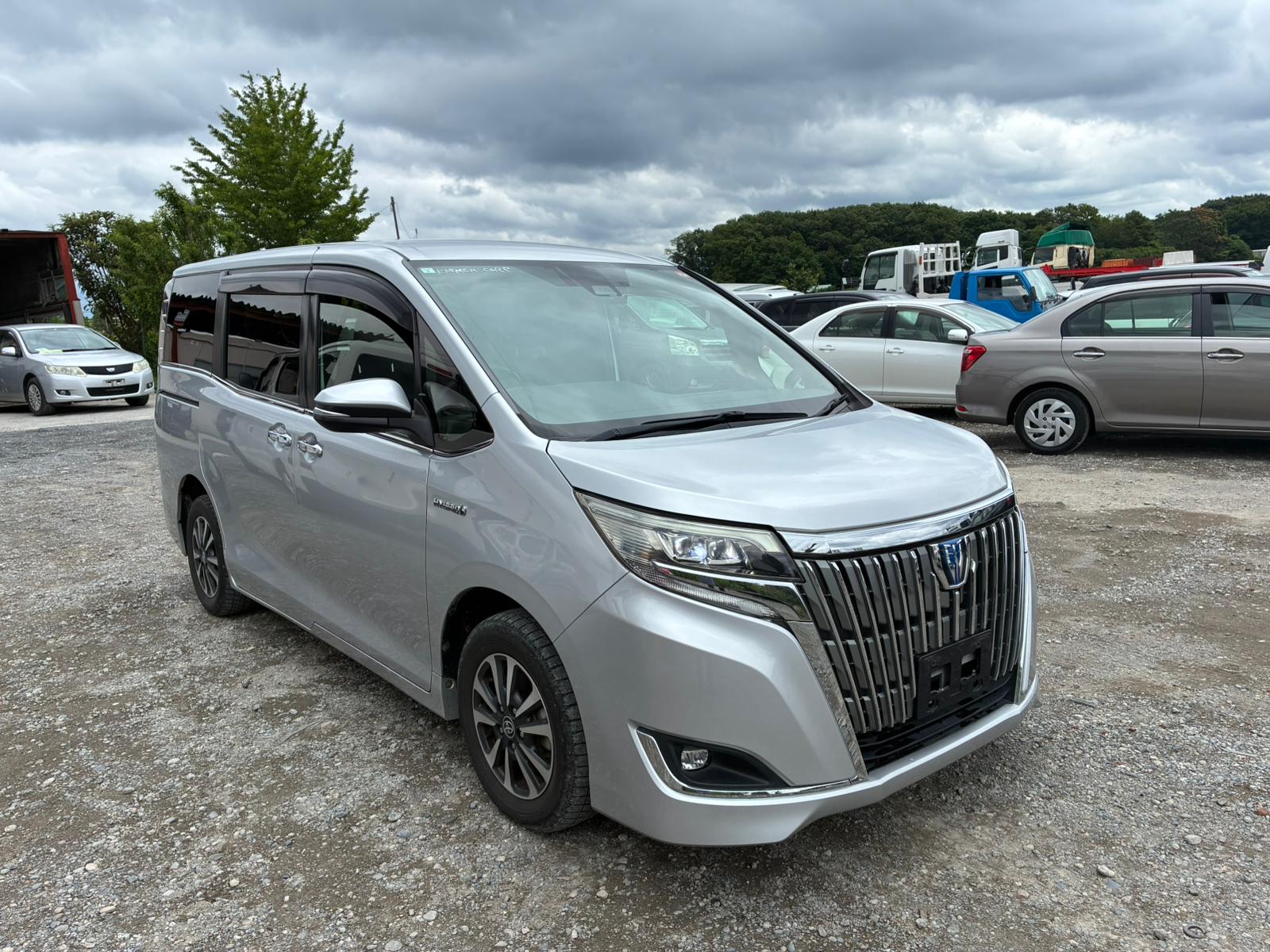 Toyota Esquire 2019