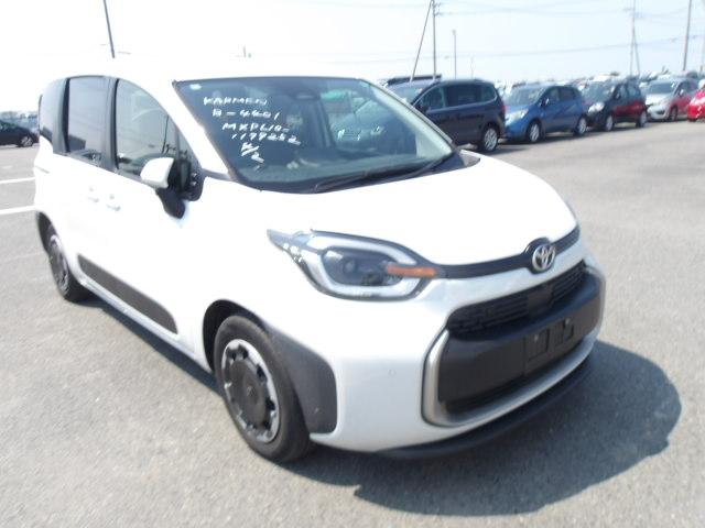 Toyota Sienta 2024
