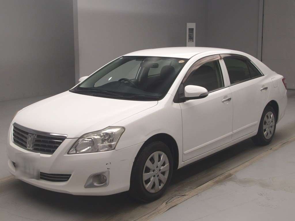 Toyota Premio 2013