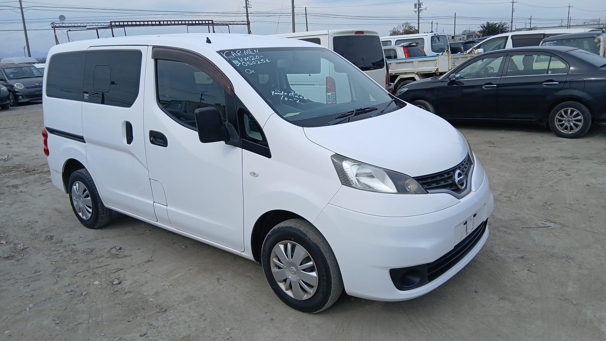Nissan NV200 2013
