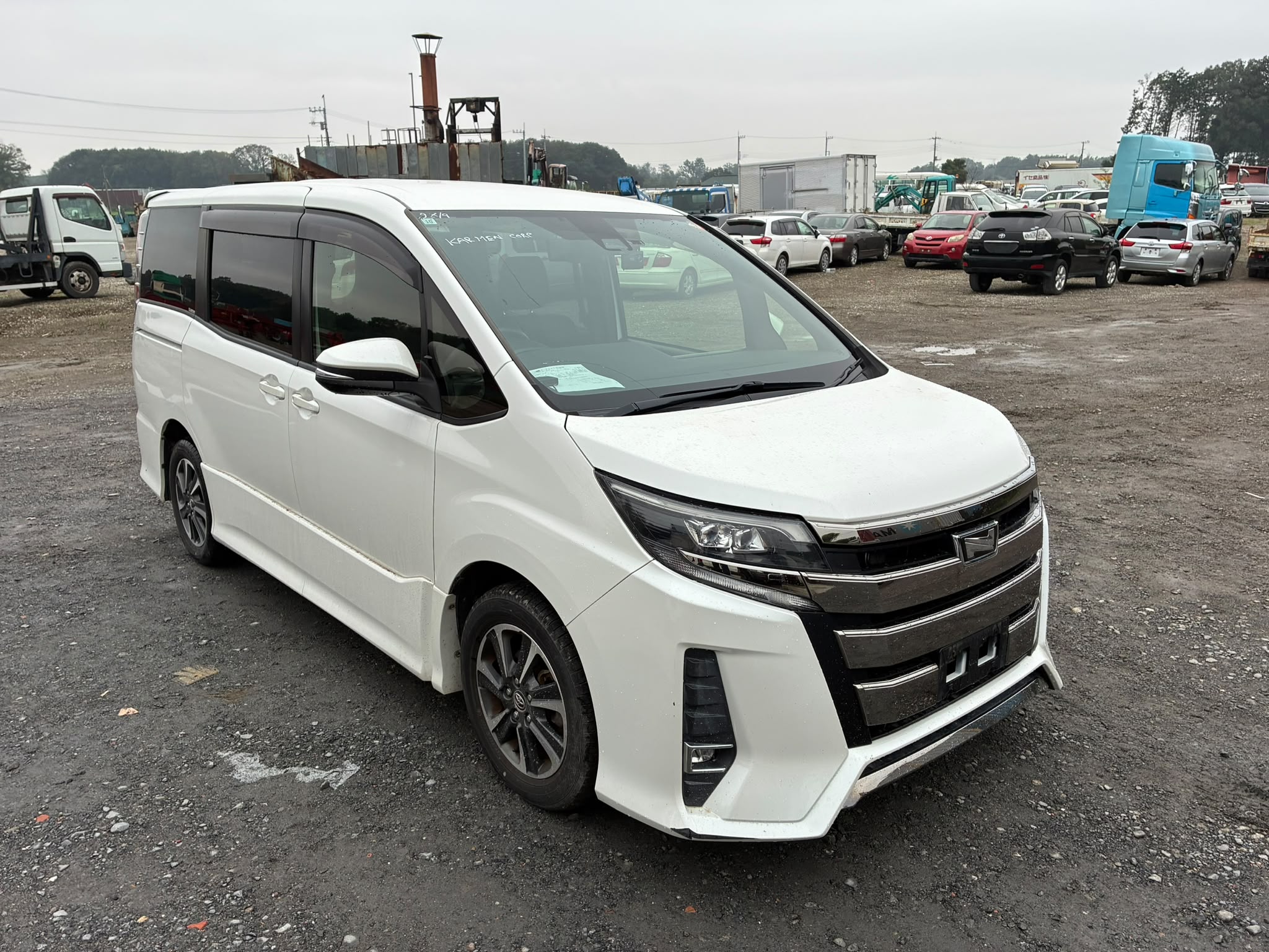 Toyota Noah 2017