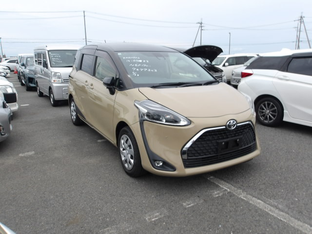 Toyota Sienta 2021