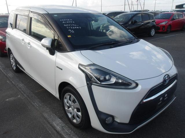Toyota Sienta 2018