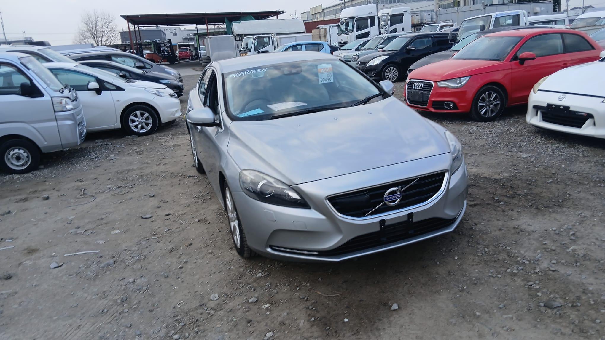 Volvo V40 2013