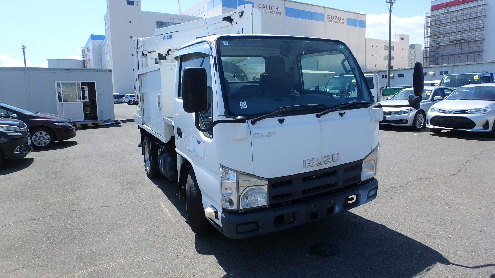 Isuzu Elf 2013