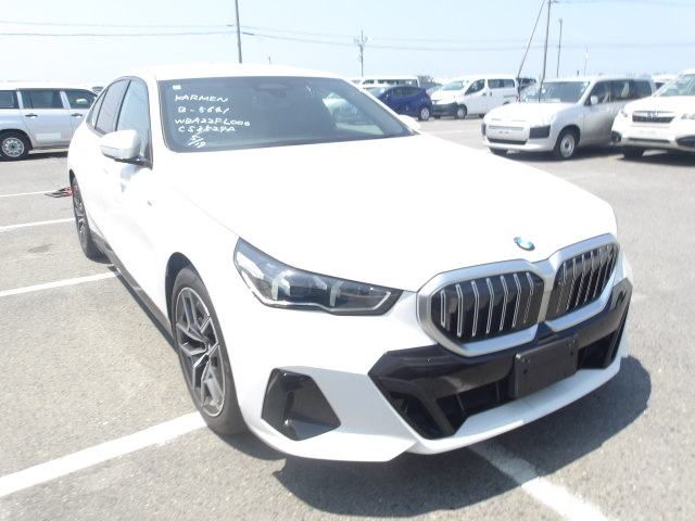 BMW 5 Series 2024