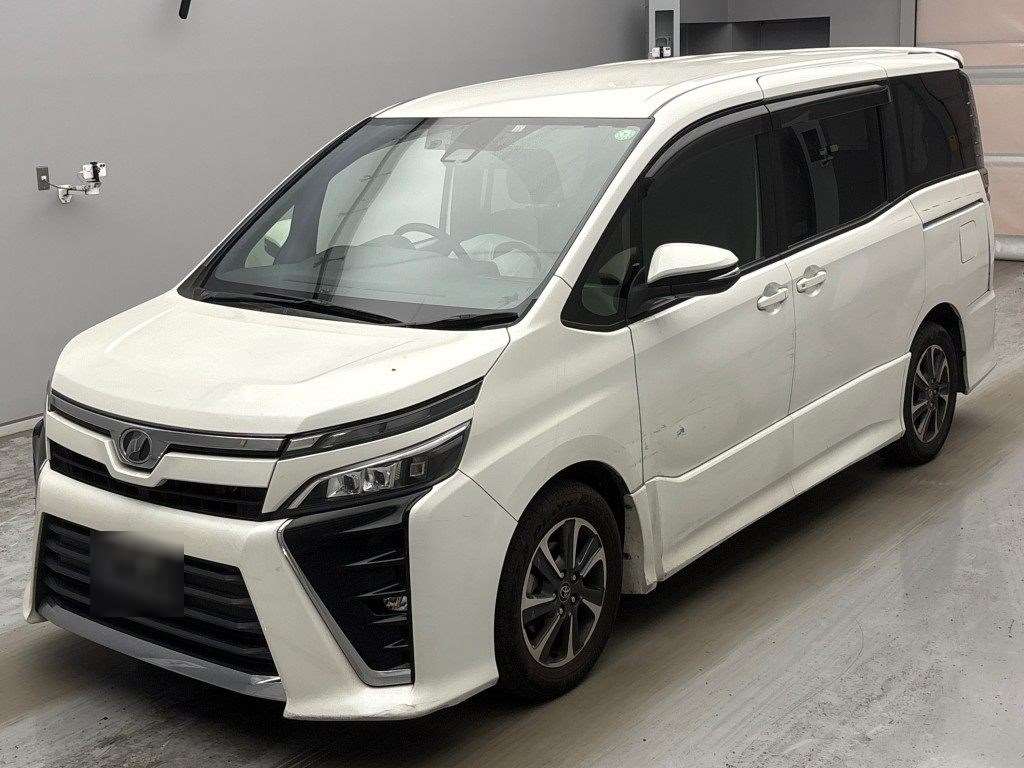 Toyota Voxy 2017