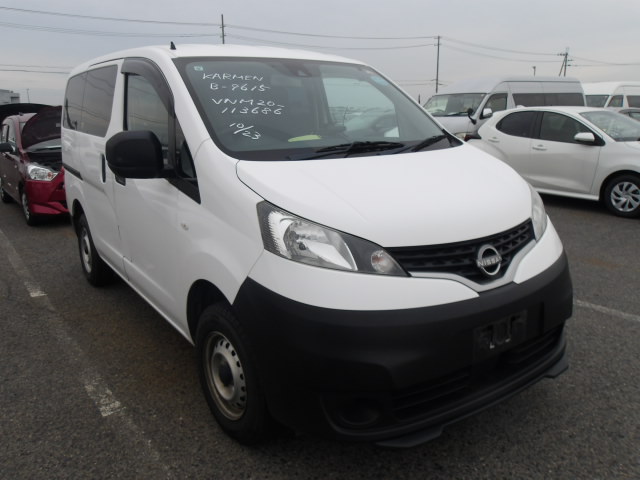 Nissan NV200 2022