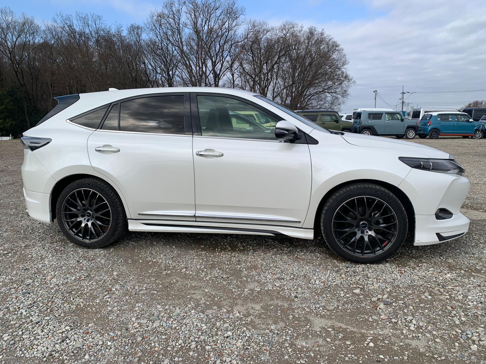 Toyota Harrier 2016