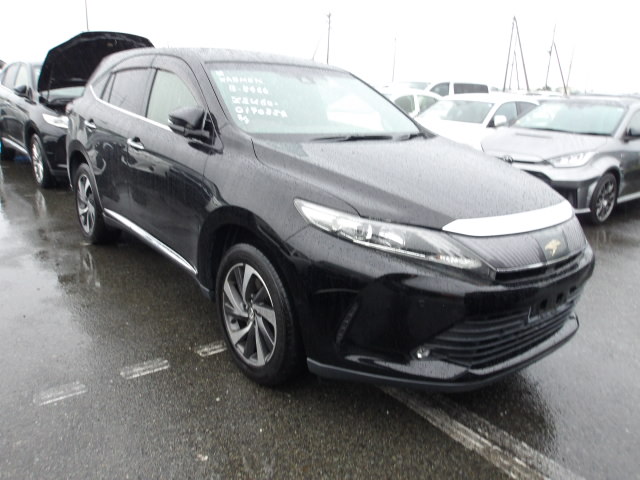 Toyota Harrier 2020