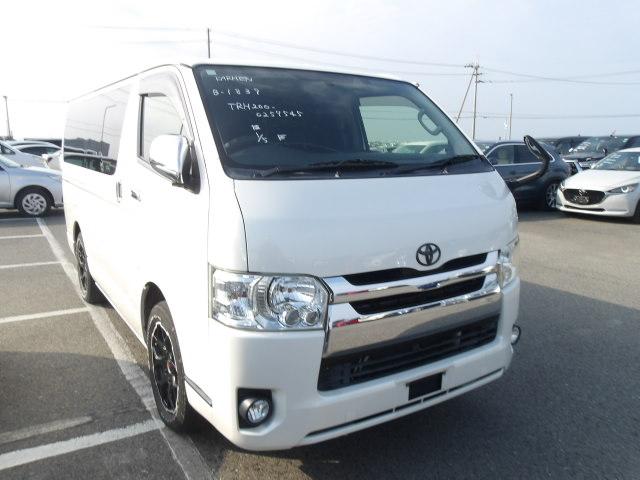 Toyota Hiace Van 2017