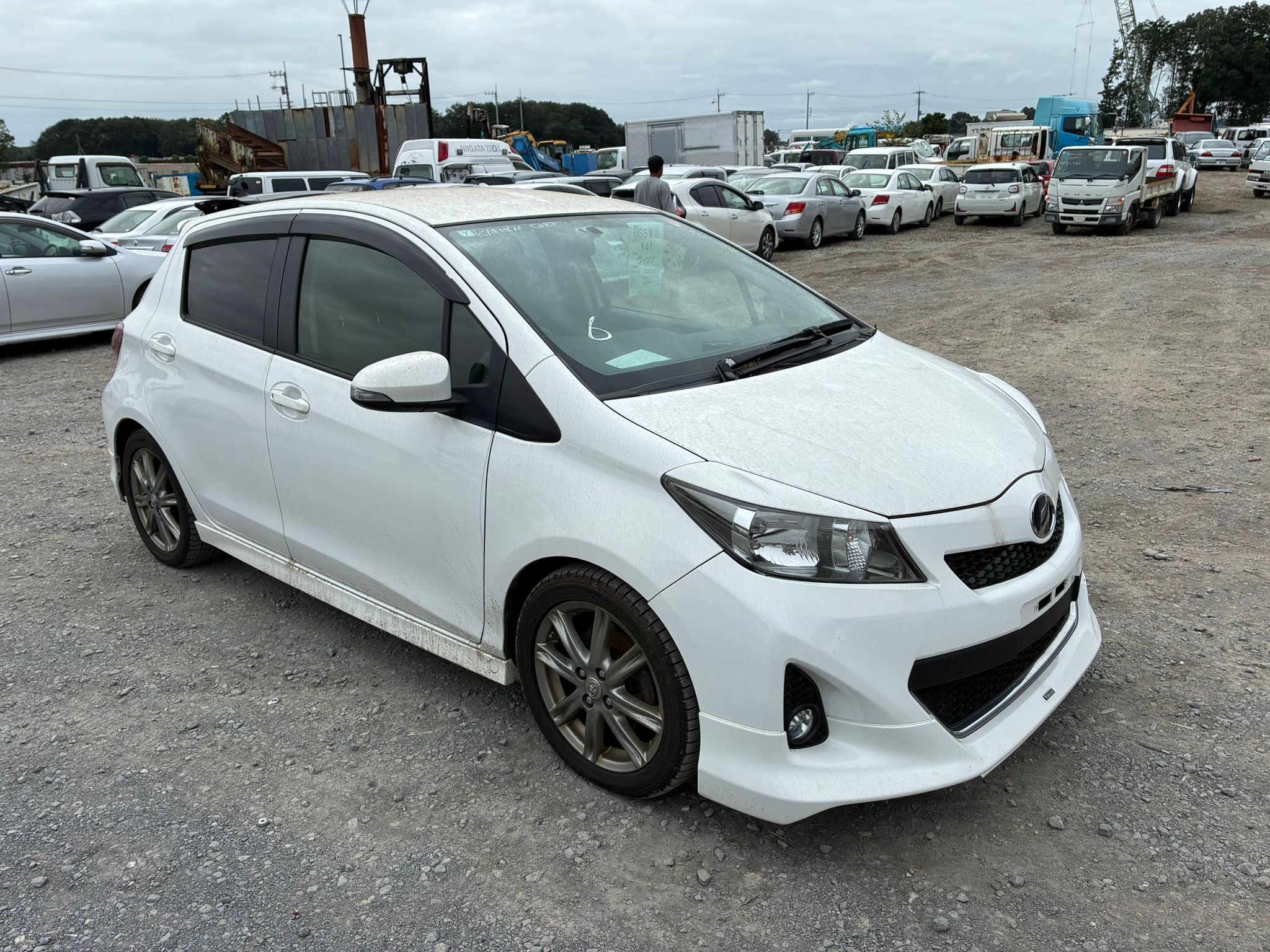 Toyota Vitz 2011