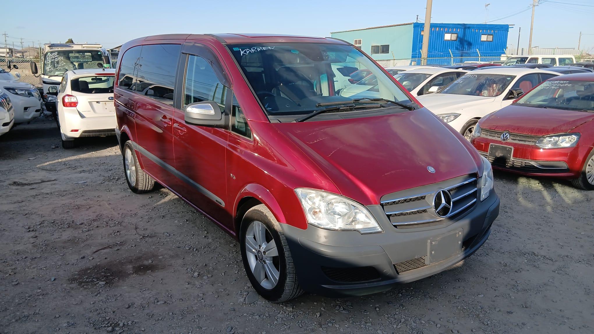 Mercedes Benz V-Class 2011